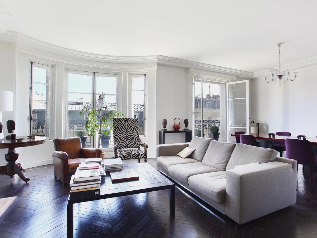 Outstanding 2 Bedrooms With A Terrific Eiffel Tower View París Exterior foto