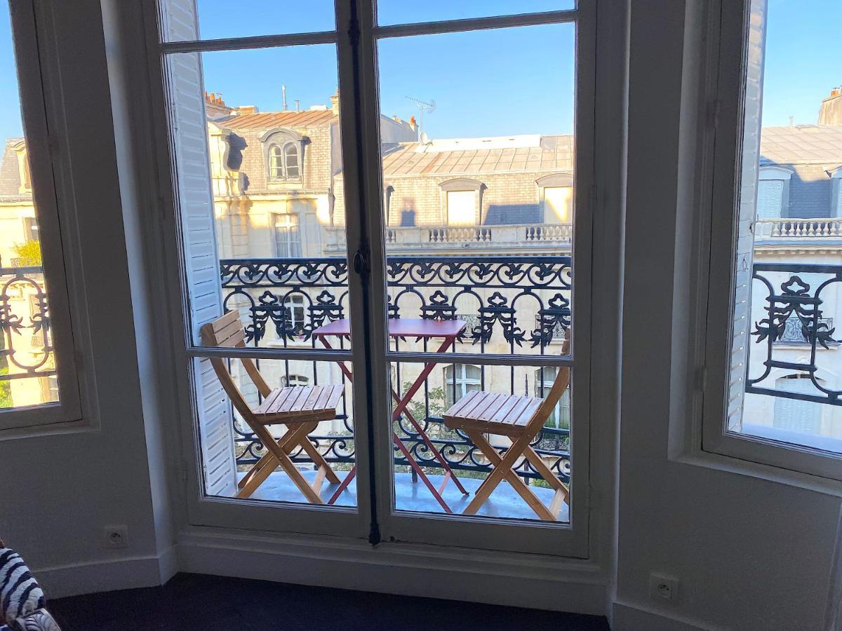 Outstanding 2 Bedrooms With A Terrific Eiffel Tower View París Exterior foto